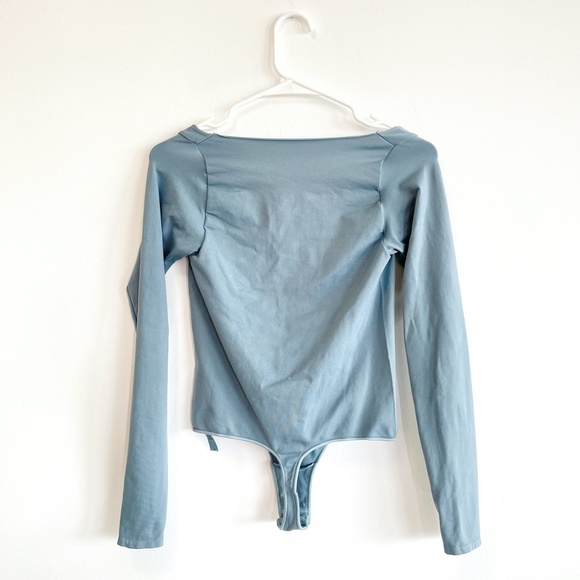 NEW LARGE / X-LARGE SKIMS ARCTIC ESSENTIAL LONG SLEEVE SCOOP NECK BODYSUIT - Picture 3 of 4